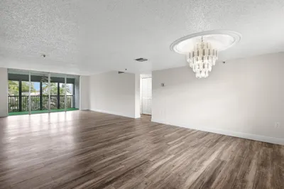 3940 INVERRARY Boulevard #404-A 1