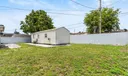 621 E 8th St Photo