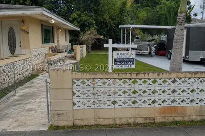 5955 NW 18th Ave 1