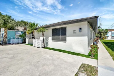 114 S Lakeside Dr #114 1