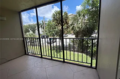 9150 Fontainebleau Blvd #203-2 1
