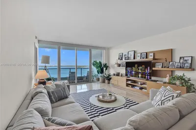 1331 Brickell Bay Dr #2007 1