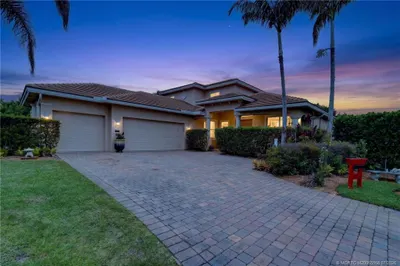 476 NW Windflower Terrace 1