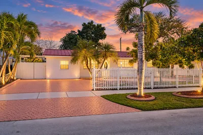 3435 SW 104th Court 1