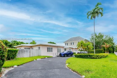 3000 Pine Tree Dr 1