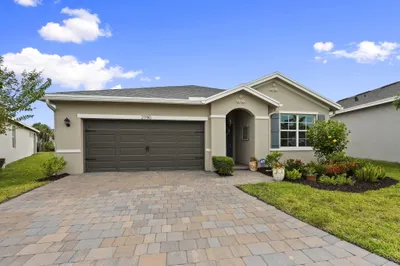 2790 NE Breezeway Circle 1