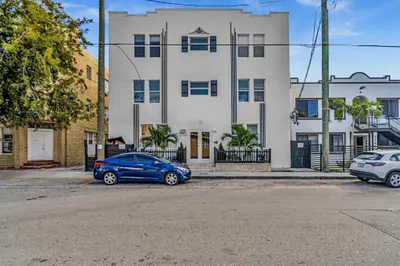 1142 SW 4TH Street #6 1
