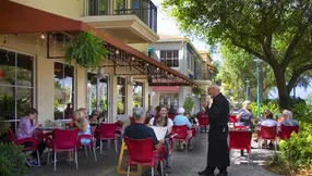 A Delicious Breakfast at the Prosecco Café – Restaurant Review