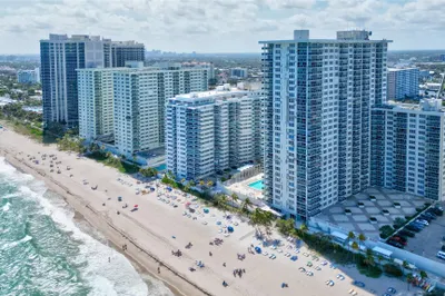 3500 Galt Ocean Drive #716 1
