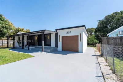 220 NW 144th St 1