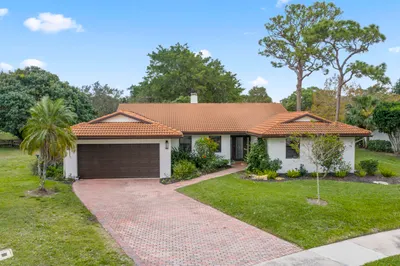 2708 NW 26th Circle