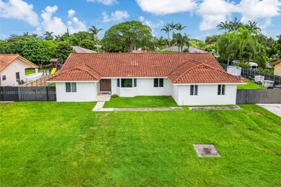 18761 SW 294th Ter 1