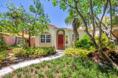 714 Sunset Road 1