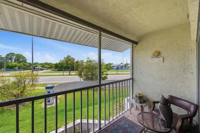1530 SE Royal Green Circle #204 1
