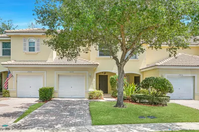 Georgian Courts Townhome for Sale