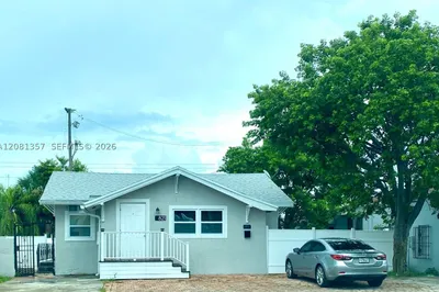 821 SW 29th Ct 1