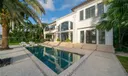 220 S Island Dr Photo