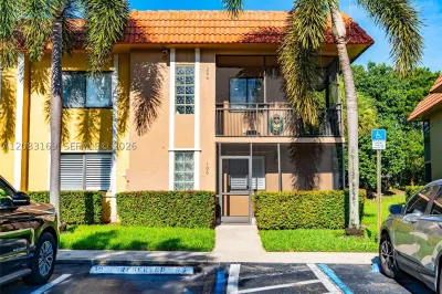 435 Lakeview Dr #106 1