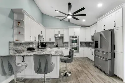 5653 Golden Eagle Circle 1