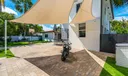 452 Hampton Ln Photo