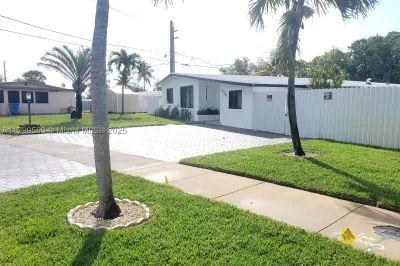 3300 SW 40th St 1