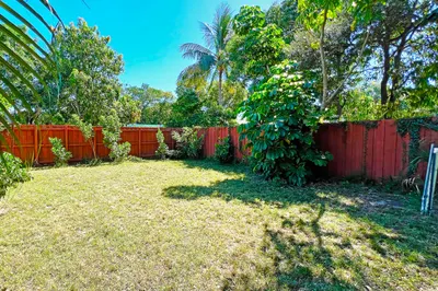574 NE 33 Street 1