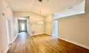 967 E 13th Square Photo