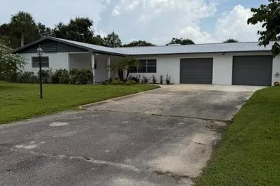 1315 Parkland Boulevard 1