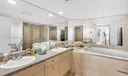 5600 Collins Ave #4S Photo