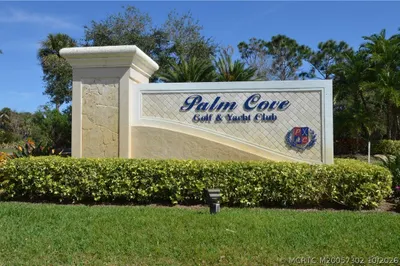33 SW Palm Cove Drive 1