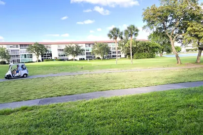 Golf/Water View