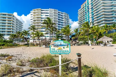 710 N Ocean Blvd #511 1