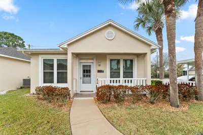 579 NW San Remo Circle 1
