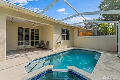 4536 SE Bridgetown Court 1