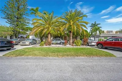 1109 NE 4th Ct 1