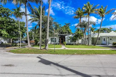 3095 NW 3rd St 1