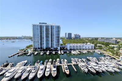 17301 Biscayne Blvd #1501 1