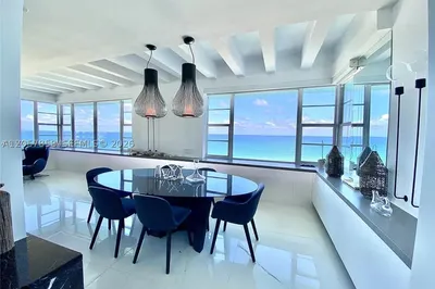 5255 Collins Ave #9E 1