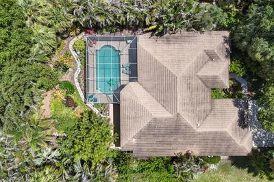 153 N River Drive E 1