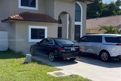 7632 NW 166th Ter 1