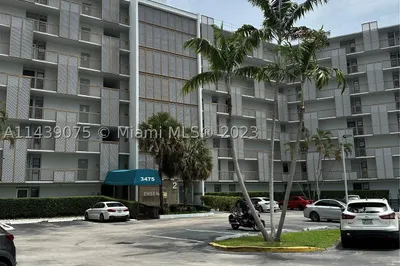 3475 N Country Club Dr #112 1