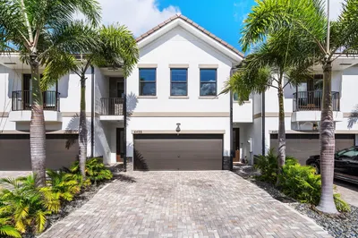 4455 E Aqua Bella Lane 1