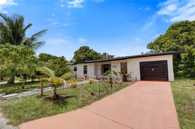 6280 SW 8th Pl 1
