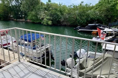 Dock