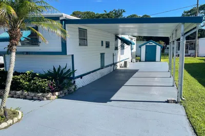5400 SE Jack Avenue #M13 1