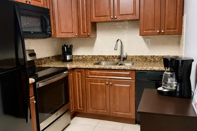 405 MEADOWS Circle #405 1