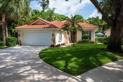 146 Lost Bridge Drive 1