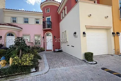 18410 NE 30th Ave #18410 1