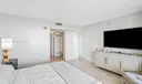 1800 N Bayshore Dr #3207 Photo