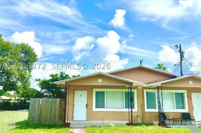 2125 NW 66th St #2 1